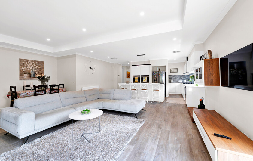 Spacious Modern Family Living in Prime McKinnon High School Zone