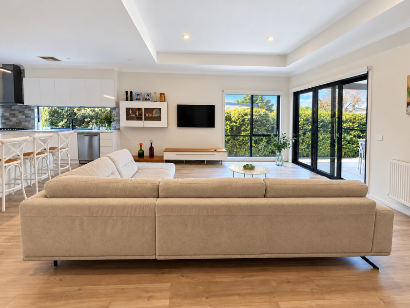 Spacious Modern Family Living in Prime McKinnon High School Zone