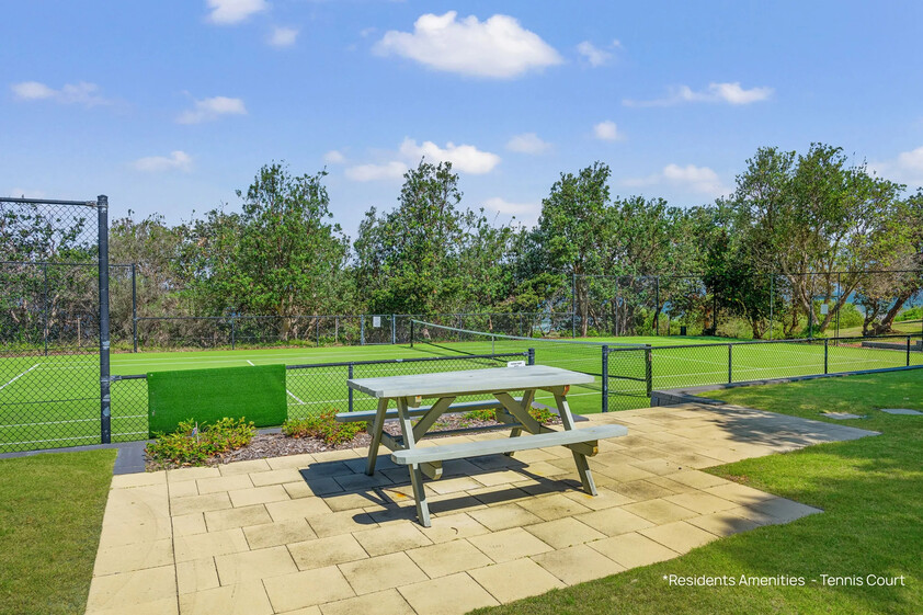 A Home in a Private Gated Beachside Estate - Near Laurieton - 40 min to Port Macquarie