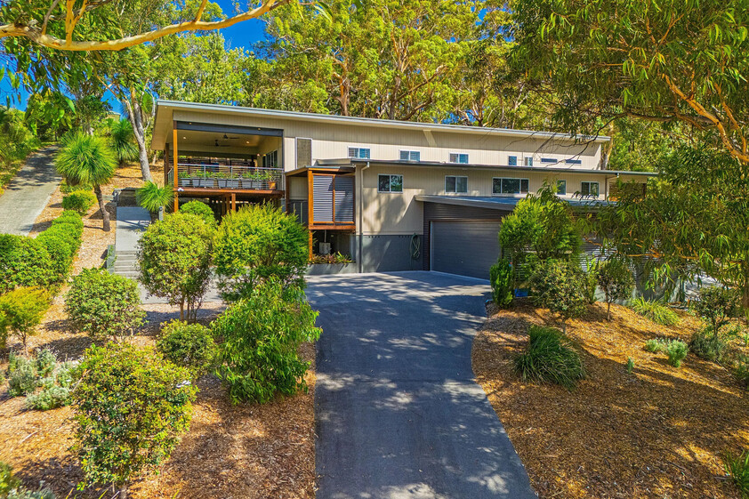 A Home in a Private Gated Beachside Estate - Near Laurieton - 40 min to Port Macquarie