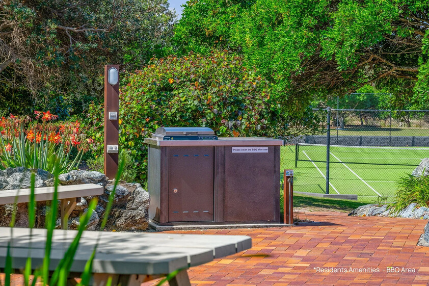 A Home in a Private Gated Beachside Estate - Near Laurieton - 40 min to Port Macquarie