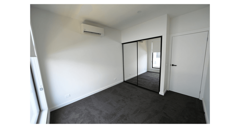 **Modern Beachside Living with Large Private Yard**