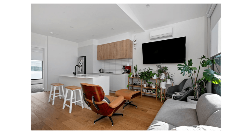**Modern Beachside Living with Large Private Yard**