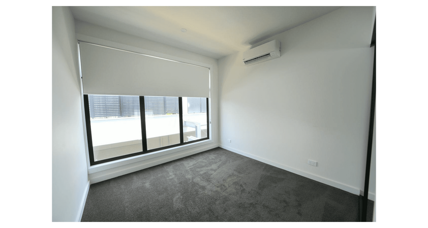 **Modern Beachside Living with Large Private Yard**
