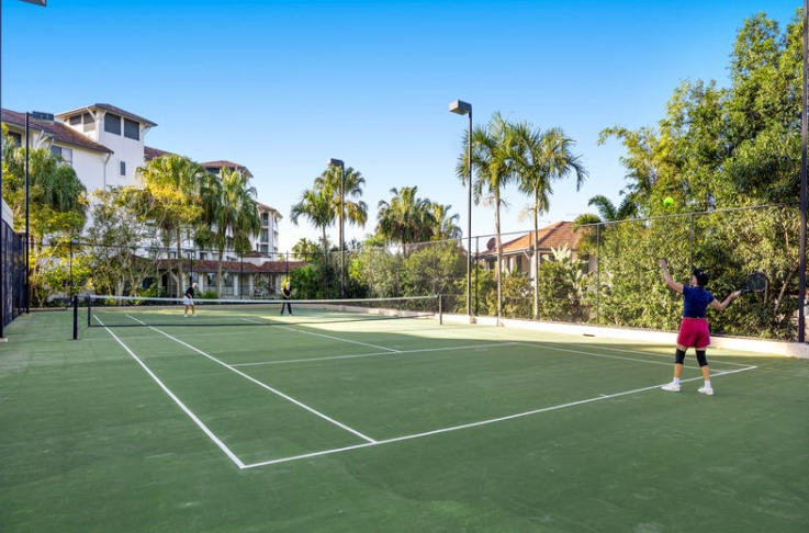 SHORT TERM ACCOMMODATION PELICAN WATERS CALOUNDRA