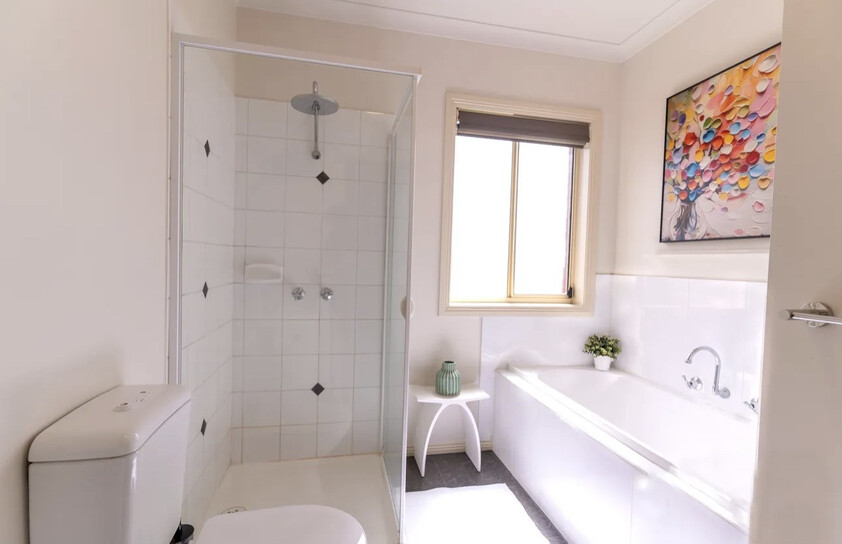 Fully Furnished Geelong West Home | 4 Bedrooms, 3 Bathrooms | 12-Month Lease