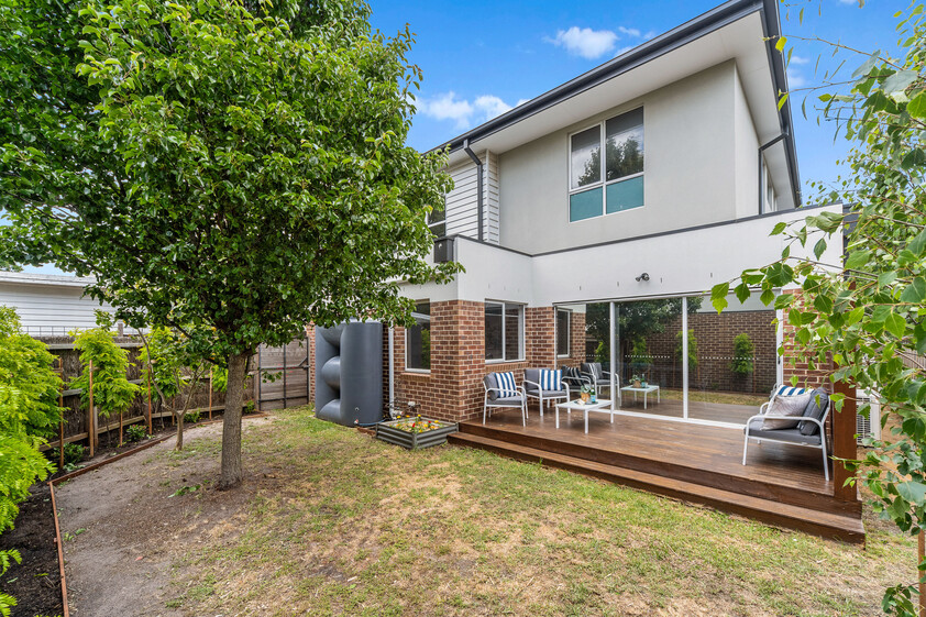 Family Space, Two Living Zones and a Prized School Zone