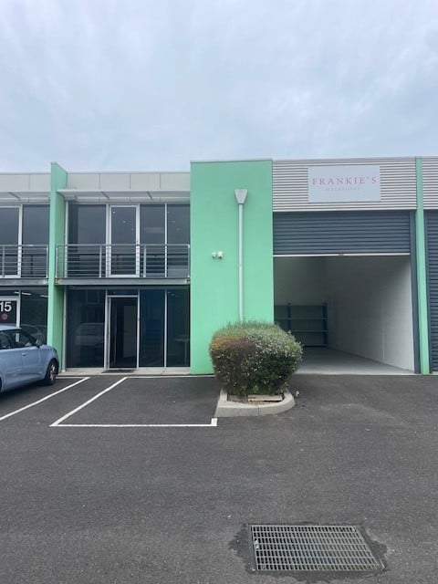 14/35 Taunton Drive, Cheltenham warehouse for Lease