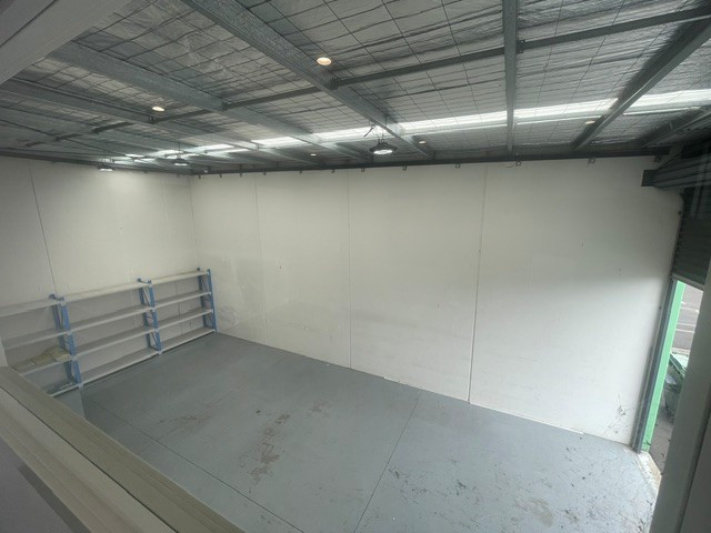 14/35 Taunton Drive, Cheltenham warehouse for Lease