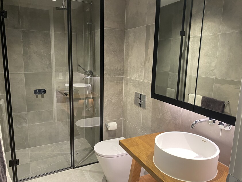 New Luxurious Apartment