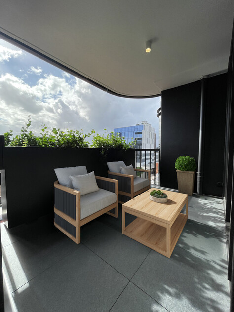 New Luxurious Apartment