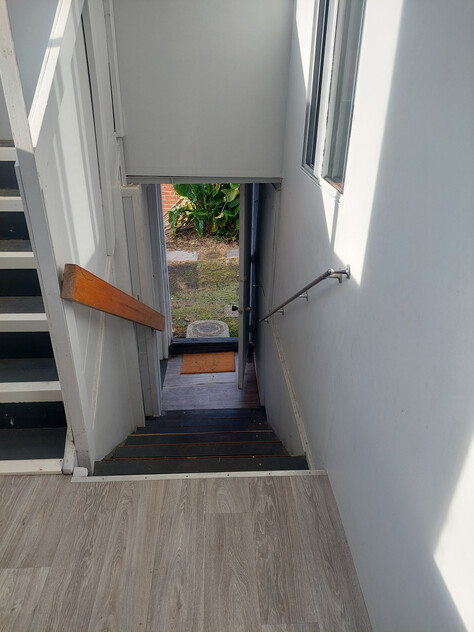 RECENTLY PAINTED HOME PLUS STUDIO $435,000-$465,000
