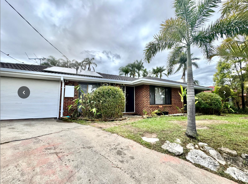 Spacious Family Home in a Popular Collingwood Park - Set on a Large Block with Further Potential