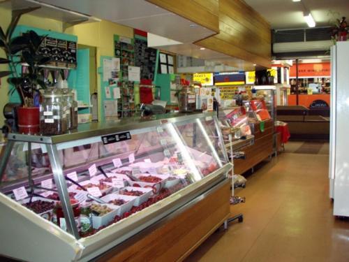 RELISH GOURMET DELI - EXCELLENT LOCATION - QUALITY BUSINESS!