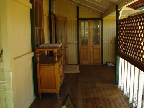 QUEENSLANDER SET ON TWO BLOCKS -