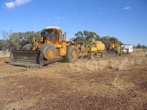 B & L EARTHMOVING